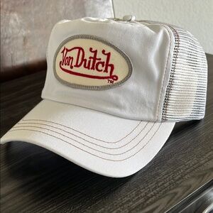 Von Dutch Cream and Red Mesh Cap
